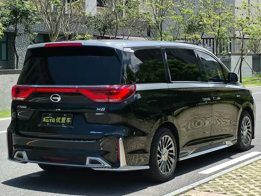 GAC Trumpchi M8 Leading Show Series 390 T Distinguished