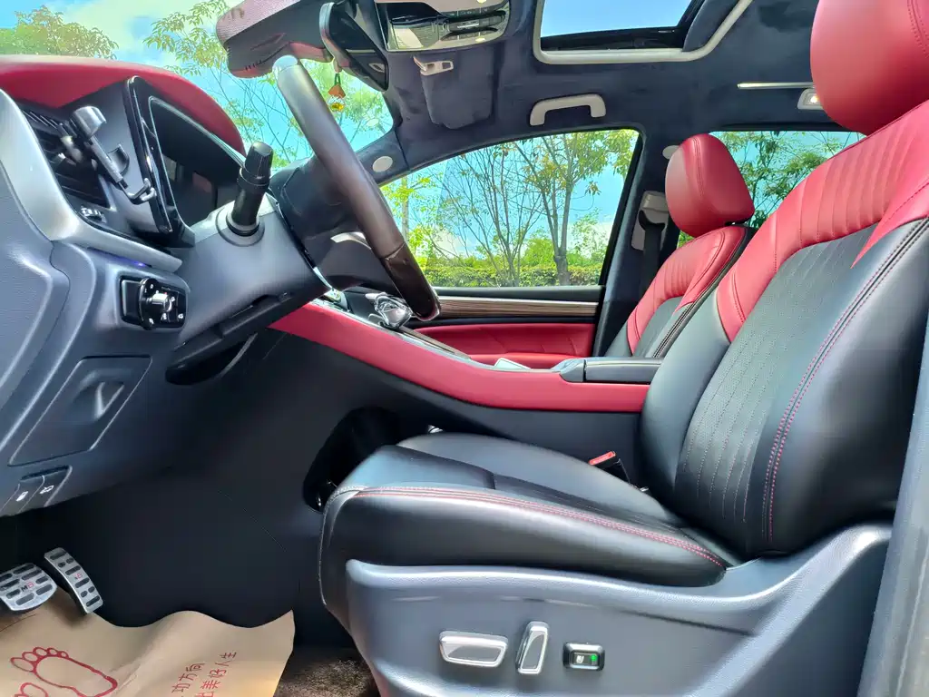 GAC Trumpchi M8 Leading Show Series 390 T Distinguished