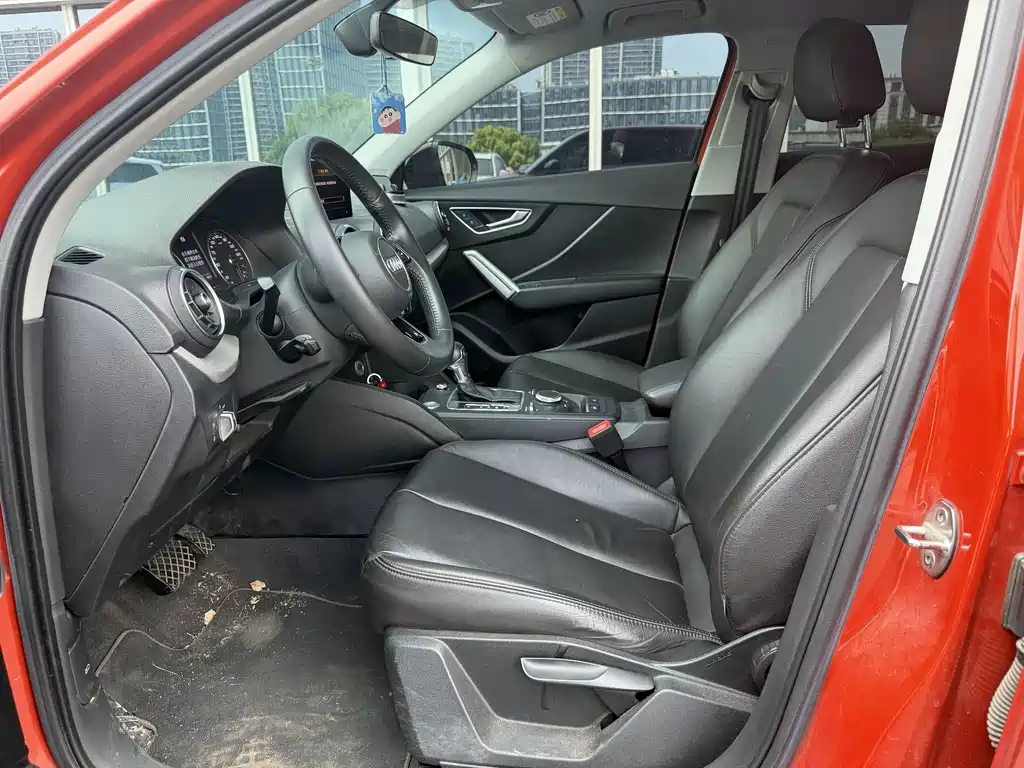 Audi Q2 L 35 TFSI Launch Exclusive CN-VI
