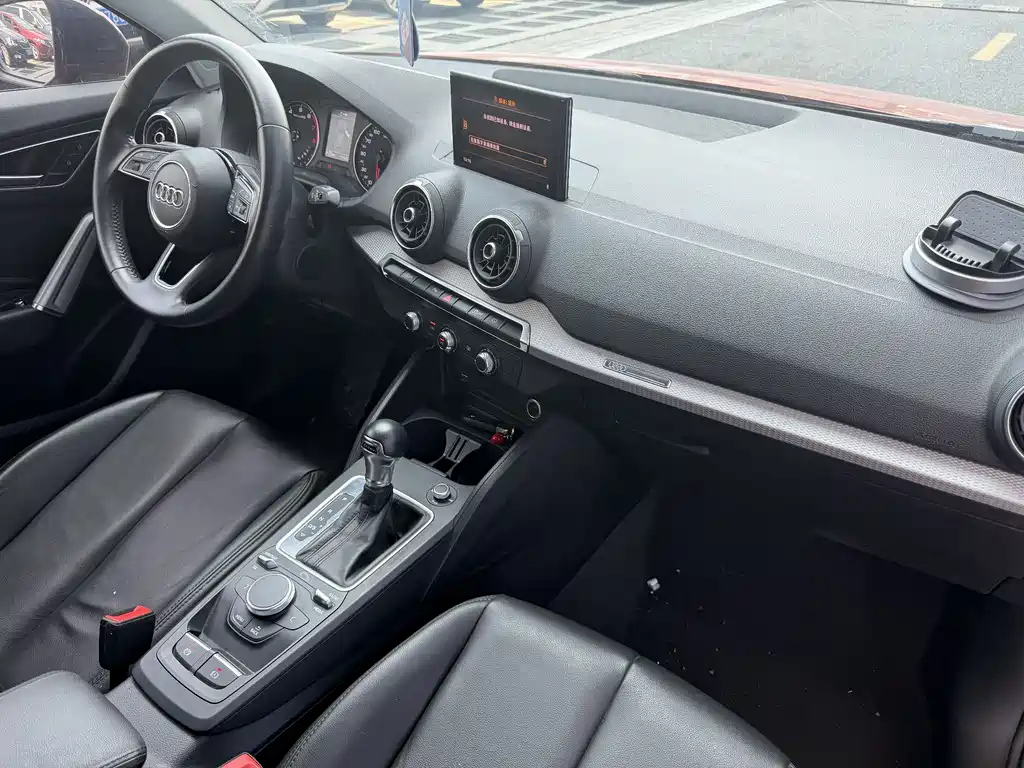 Audi Q2 L 35 TFSI Launch Exclusive CN-VI