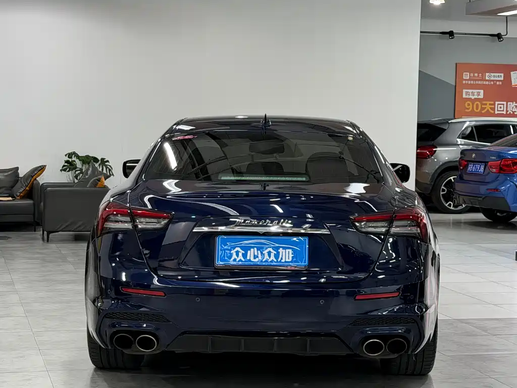 Ghibli 3.0 T Standard