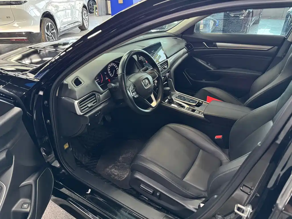 Accord 260 TURBO Luxury
