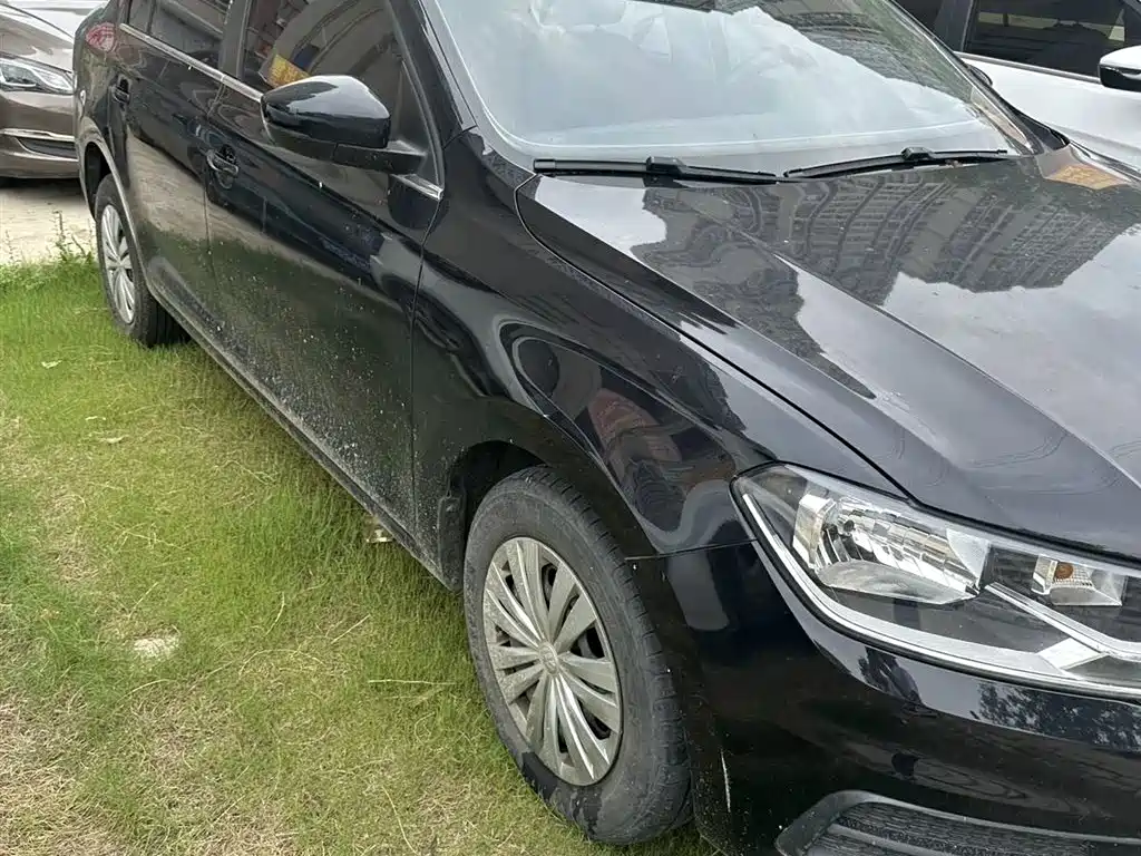 Santana 1.5 L Manual Style CN-V