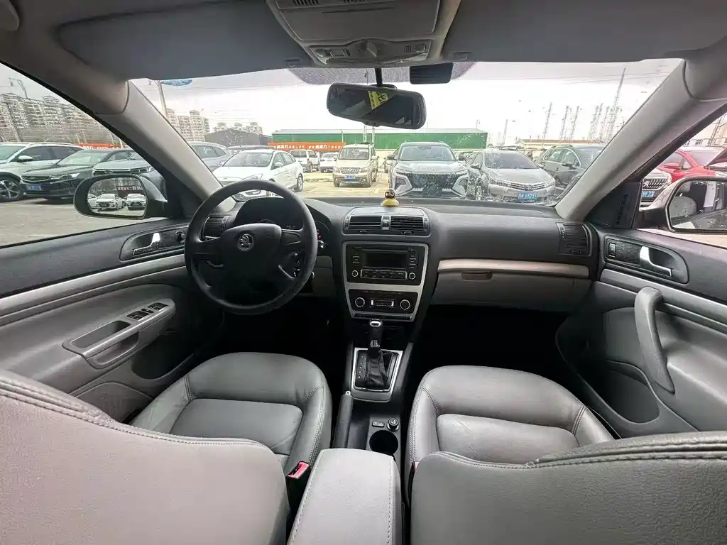 Octavia 明锐 2010款 1.4 TSI DSG逸俊版