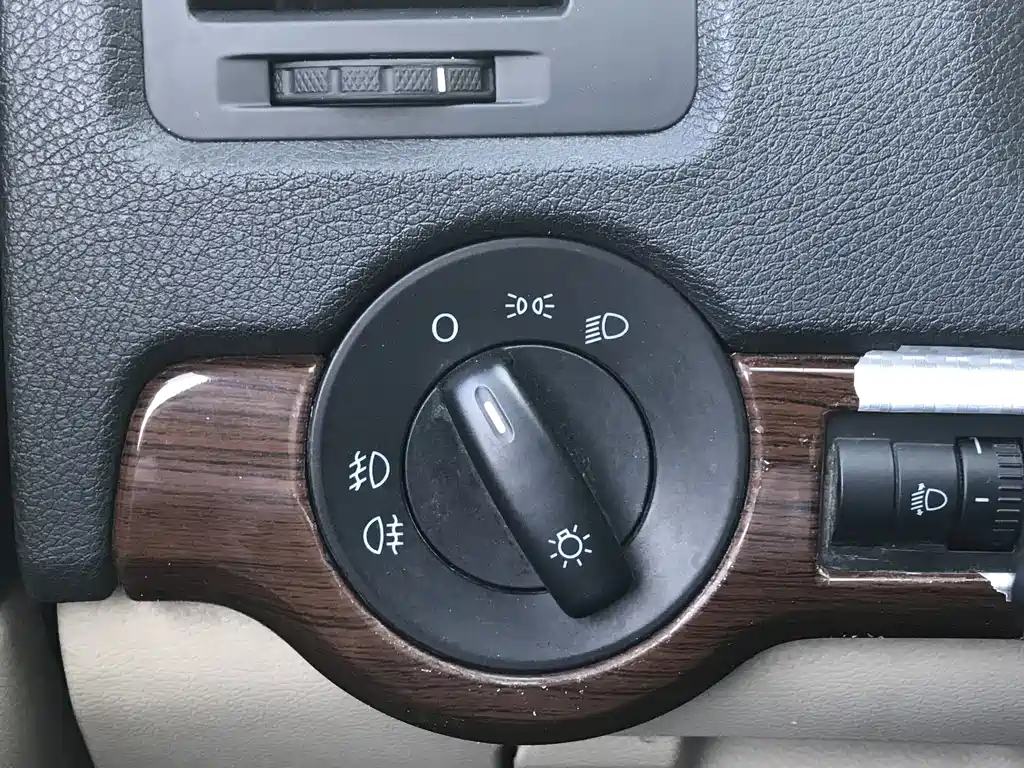 Octavia 明锐 2010款 1.4 TSI DSG逸俊版
