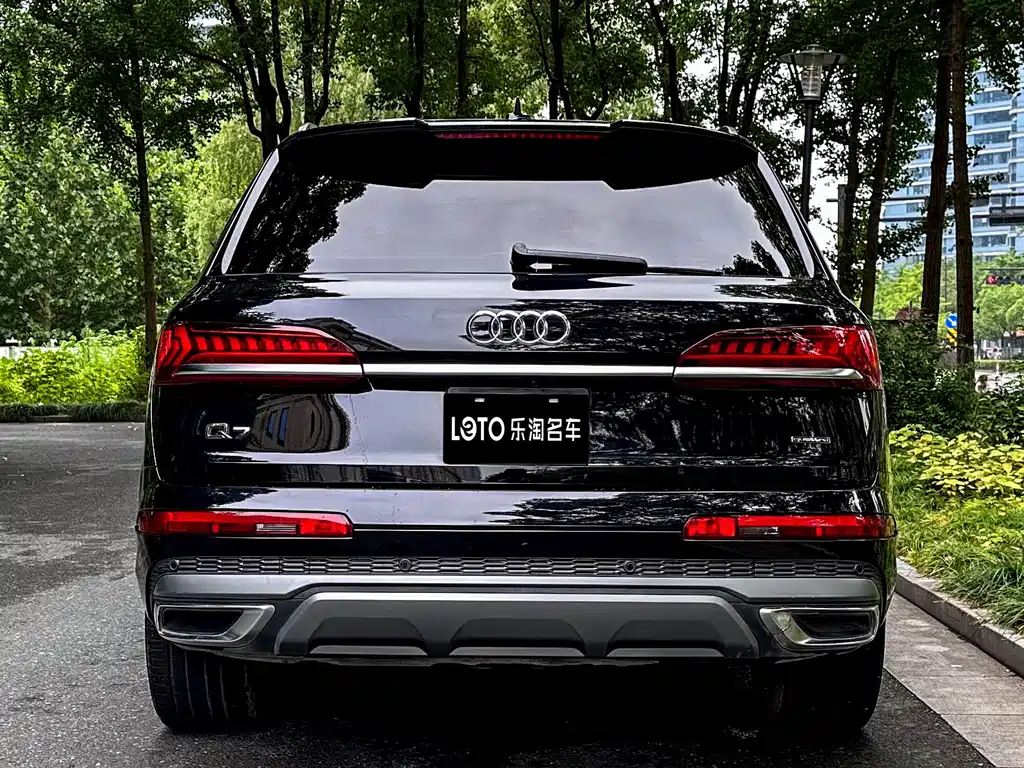 Audi Q7 55 TFSI quattro S line Sport