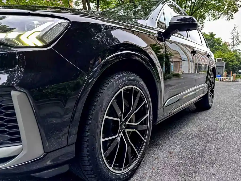 Audi Q7 55 TFSI quattro S line Sport