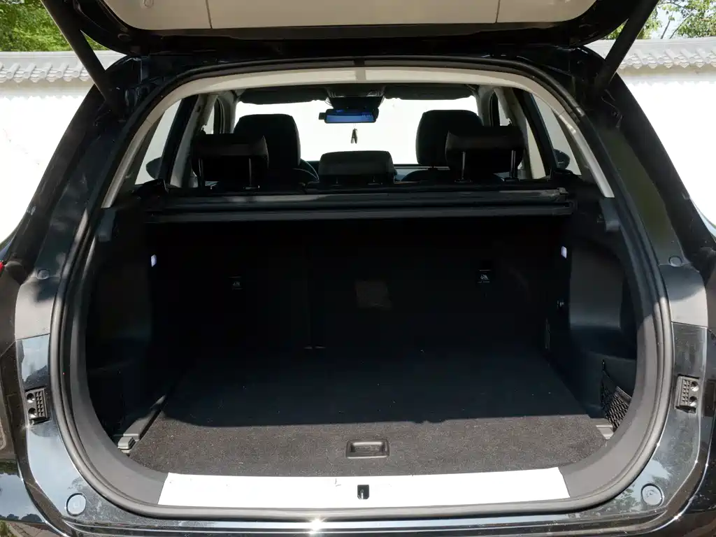 Hongqi HS5 Facelift 2.0 T Connected Flagship Enjoyment