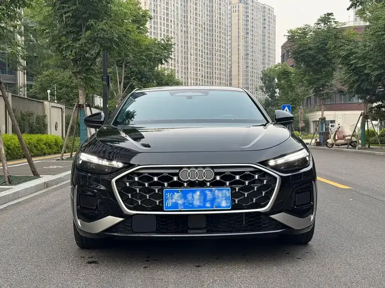 Audi A5 L 奥迪A5 L 2026款 2.0 T 乾崑智驾版