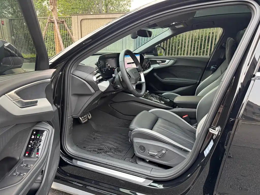 Audi A5 L 奥迪A5 L 2026款 2.0 T 乾崑智驾版