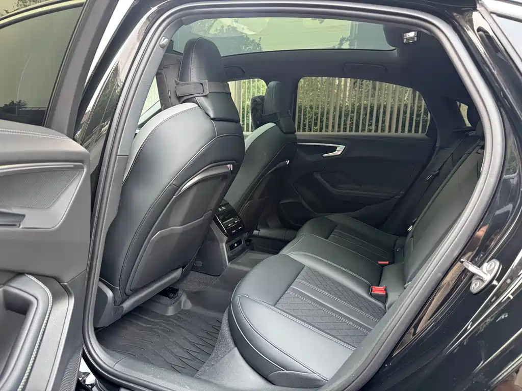 Audi A5 L 奥迪A5 L 2026款 2.0 T 乾崑智驾版