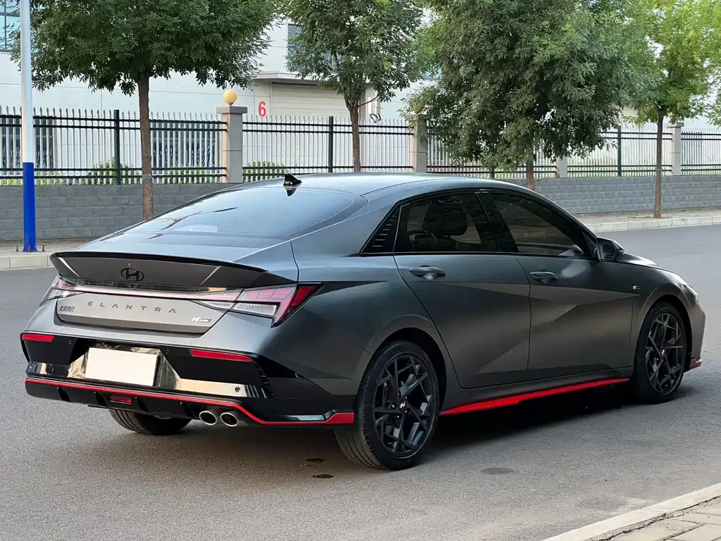 Elantra 240 TGDi DCT N Line LUX Distinguished