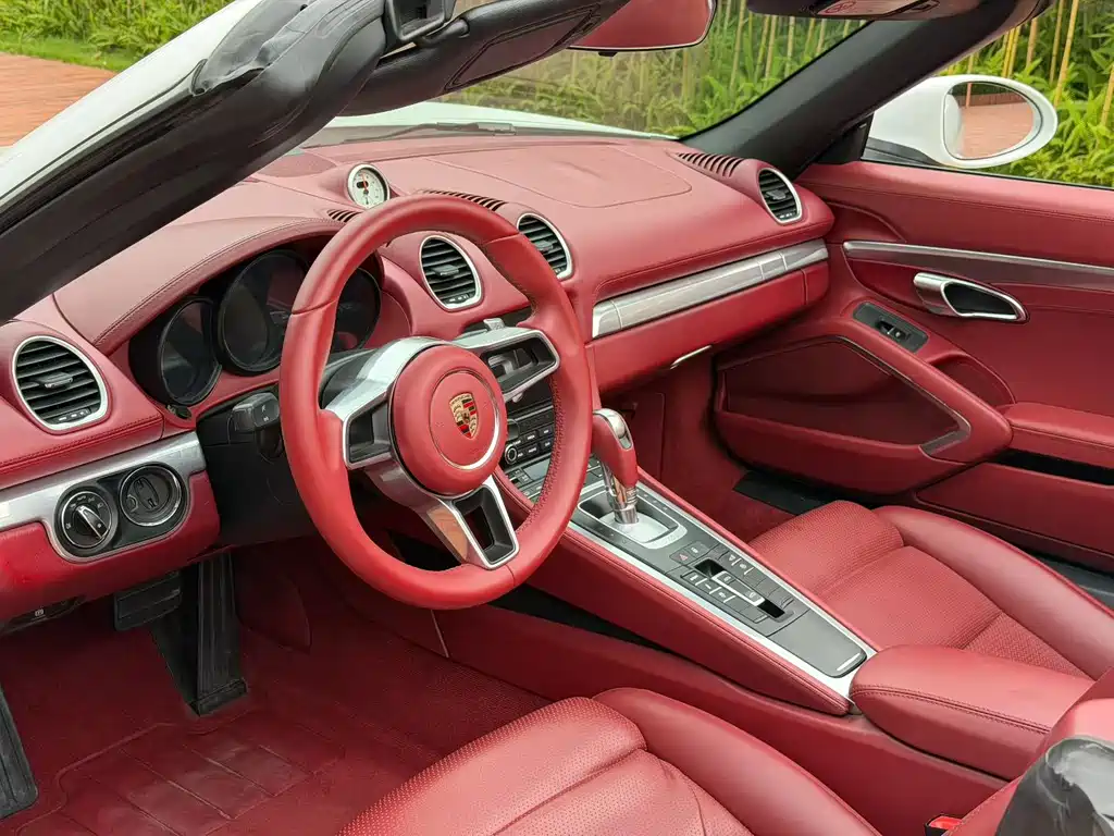 Porsche 718 Boxster 2.0 T