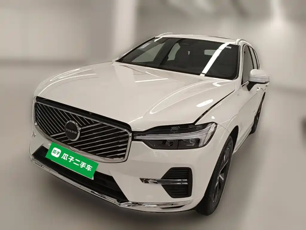 Volvo XC60 B5 4 WD Smart Ease Luxury