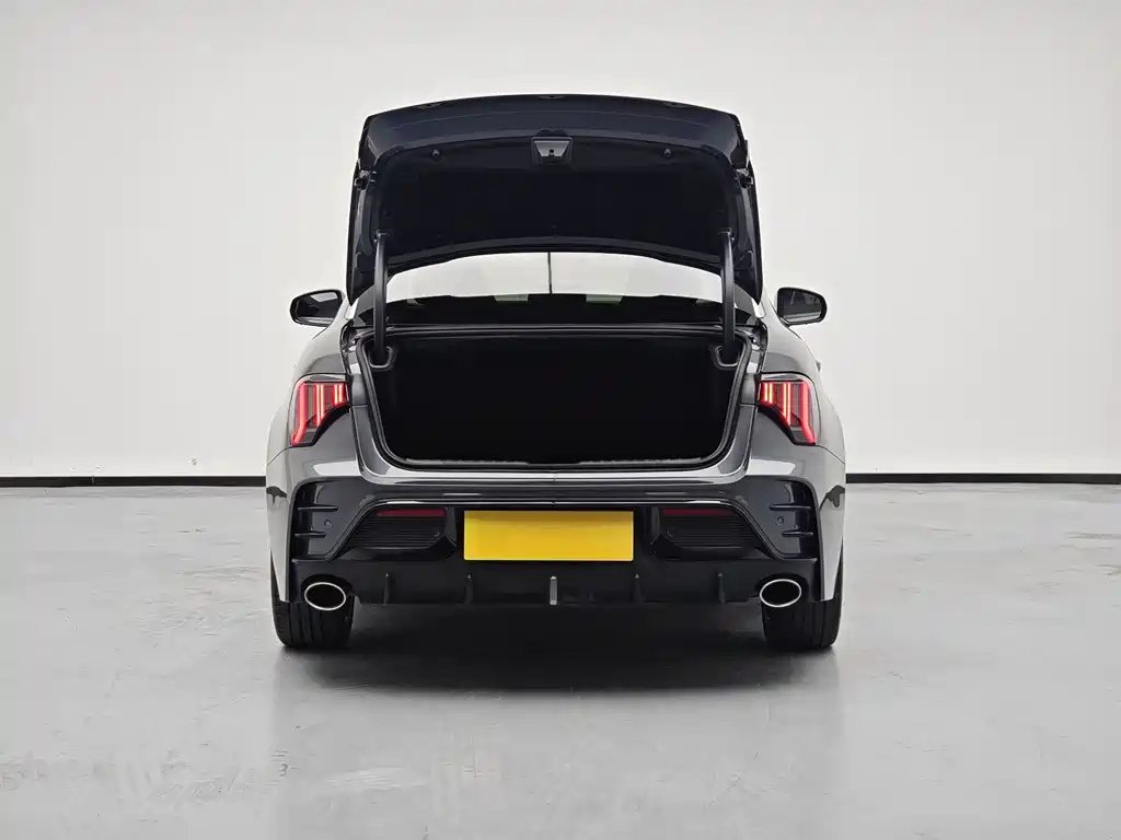 Lynk & Co 03 2.0 TD DCT Power Plus