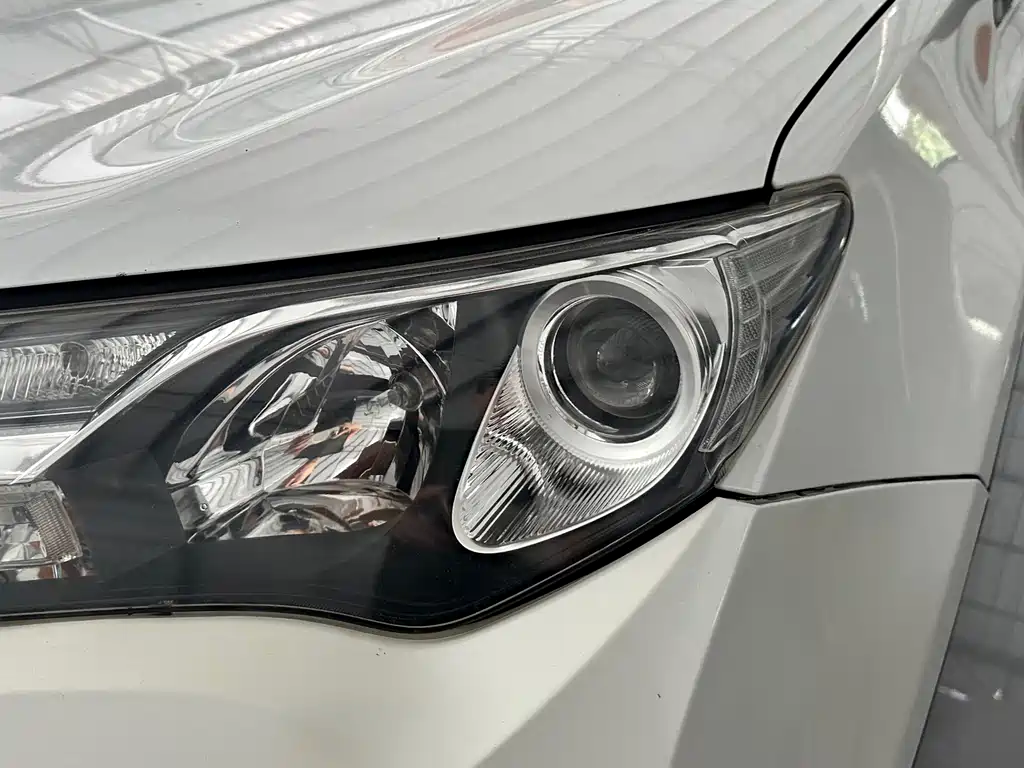 RAV4 RAV4荣放 2015款 2.0 L CVT两驱都市版