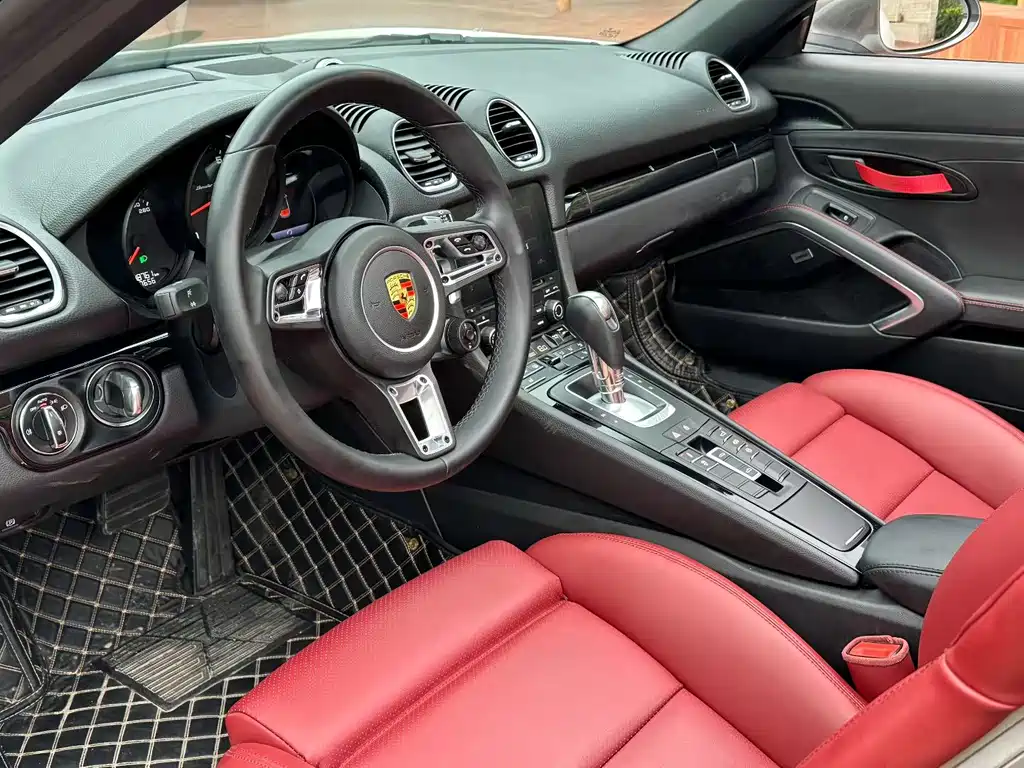 Porsche 718 Boxster T 2.0 T