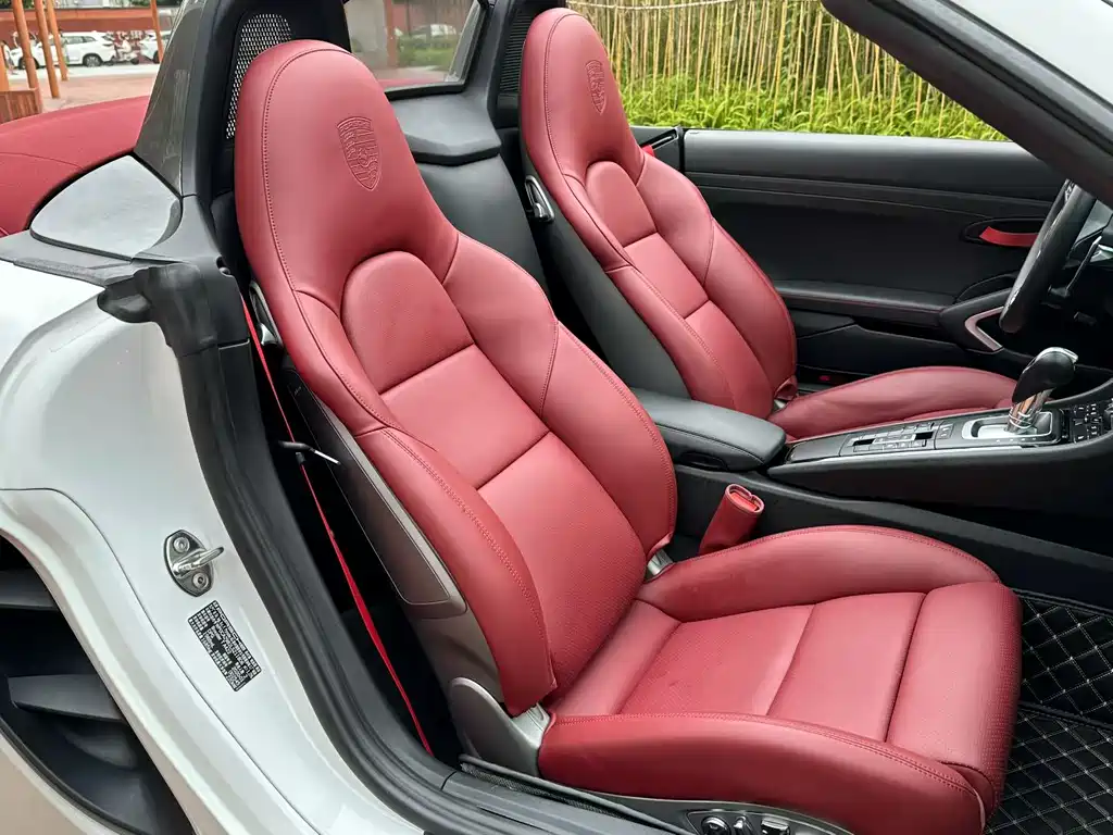 Porsche 718 Boxster T 2.0 T