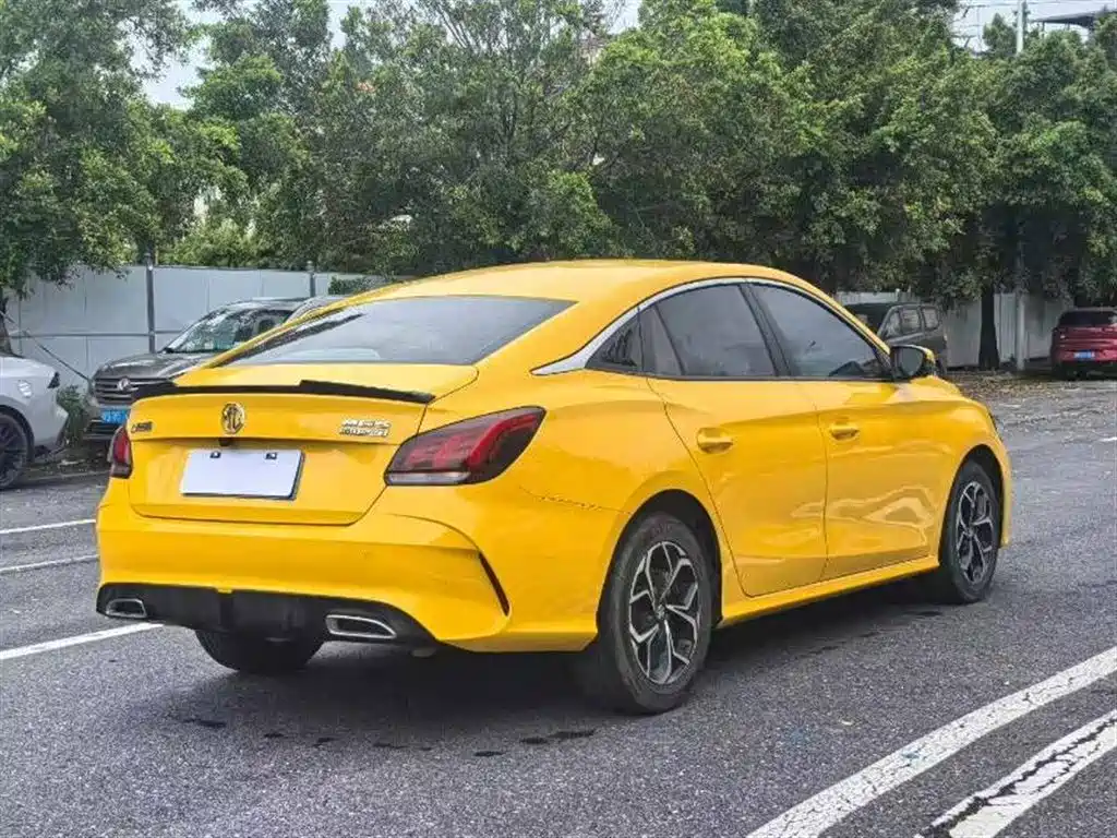 MG5 180 DVVT CVT Youth Style