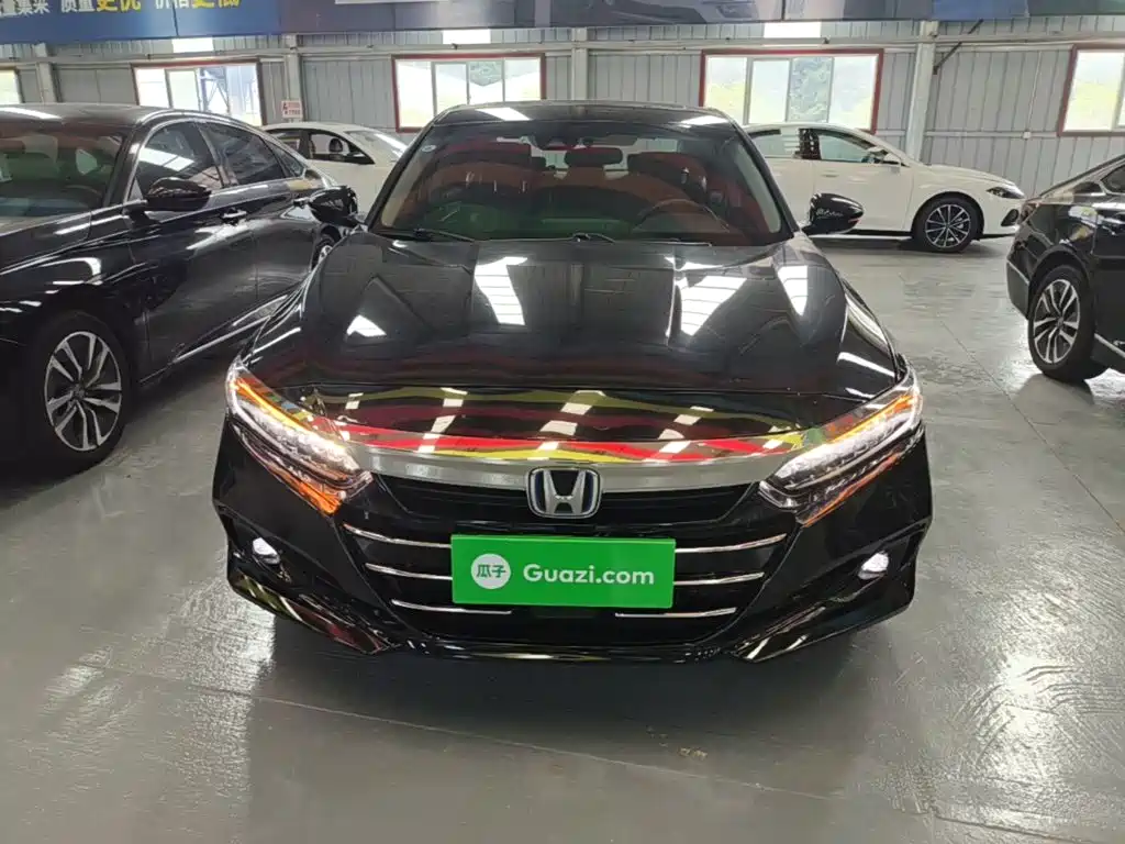 Accord Sharp· Hybrid 2.0 L Sharp Leading