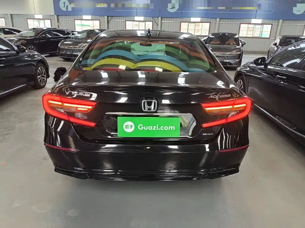 Accord Sharp· Hybrid 2.0 L Sharp Leading