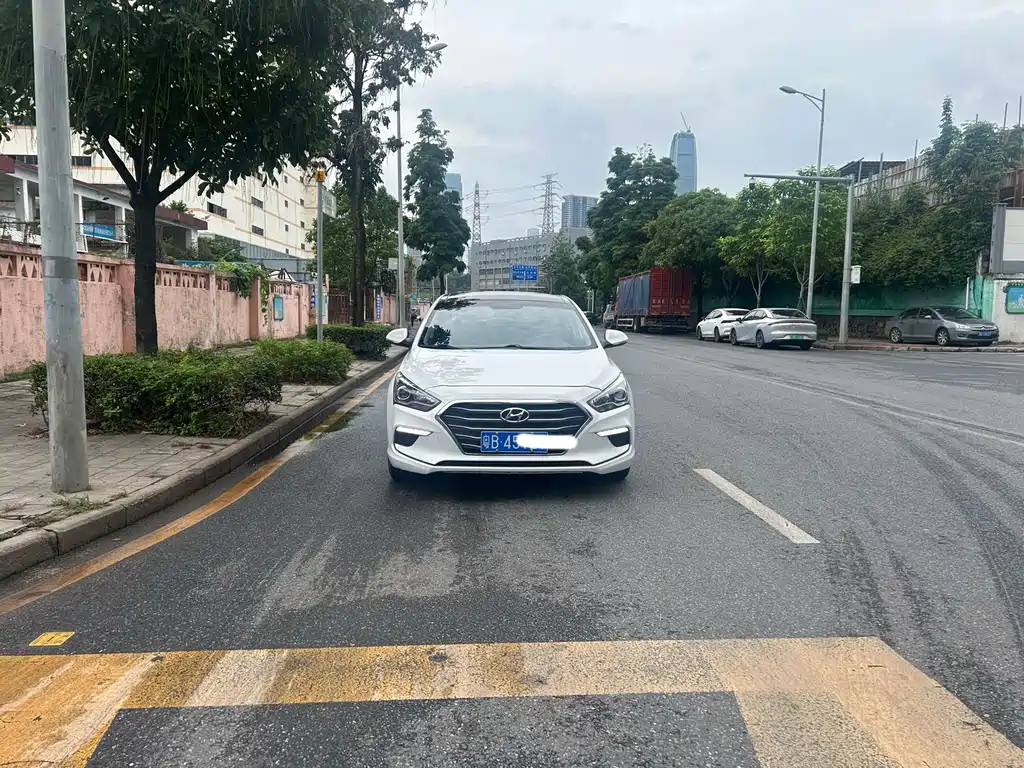 Mistra 1.6 T Auto Intelligent GLS CN-V