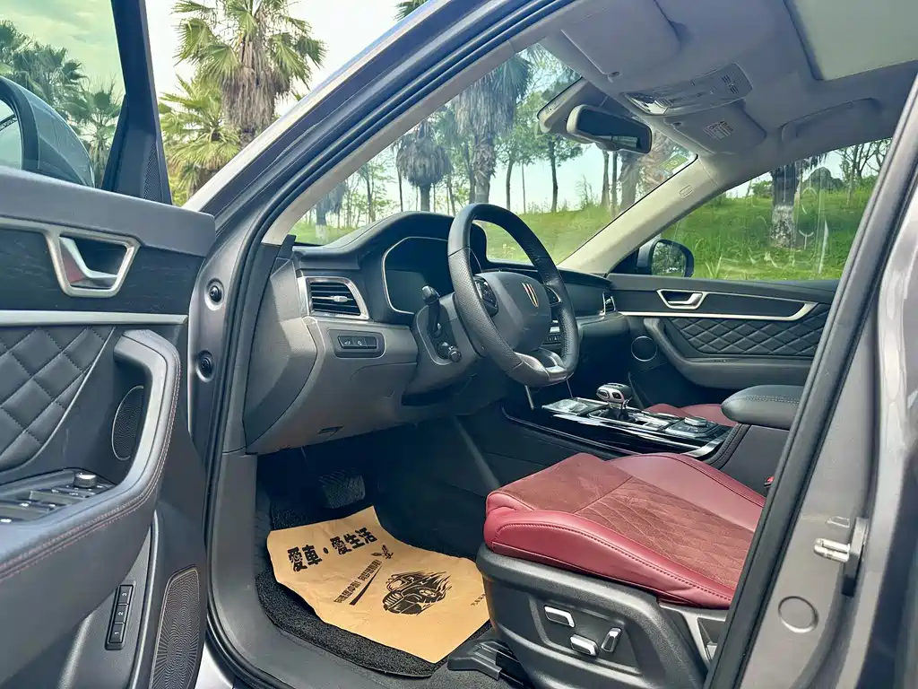 Hongqi HS7 2.0 T DCT 2 WD Connected Flagship 7-seat