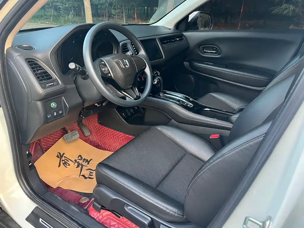 Vezel 1.5 L CVT Pioneer