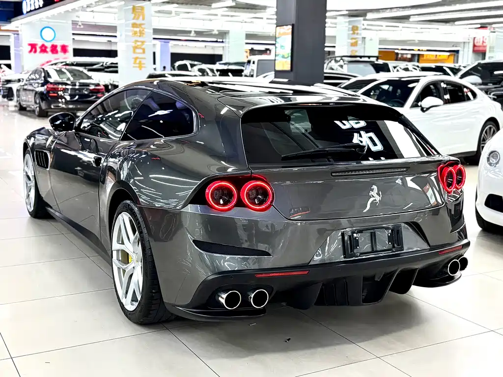 GTC4 Lusso 3.9 T V8