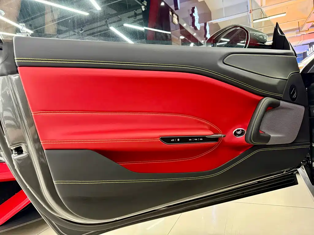 GTC4 Lusso 3.9 T V8