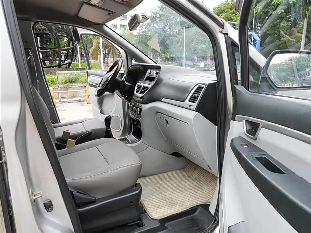 Shuaike 1.5 L Manual Comfort