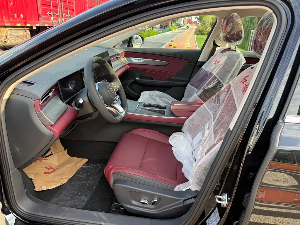 Hongqi H5 红旗H5 2026款 2.0 T 自动旗畅Pro版