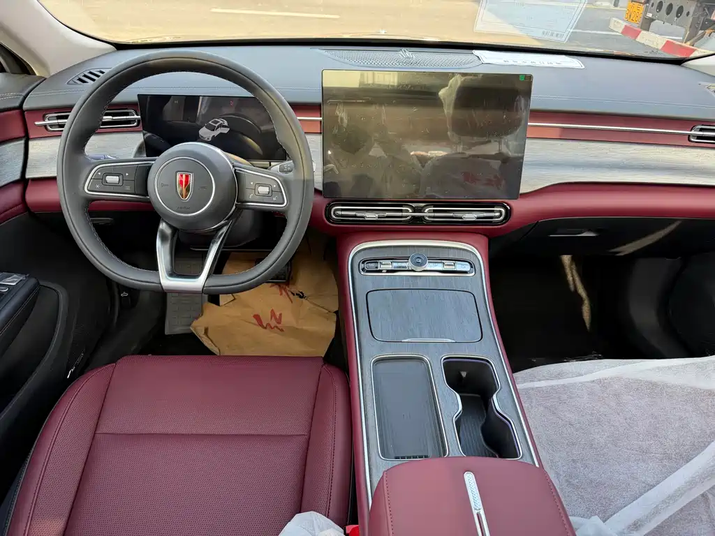 Hongqi H5 红旗H5 2026款 2.0 T 自动旗畅Pro版