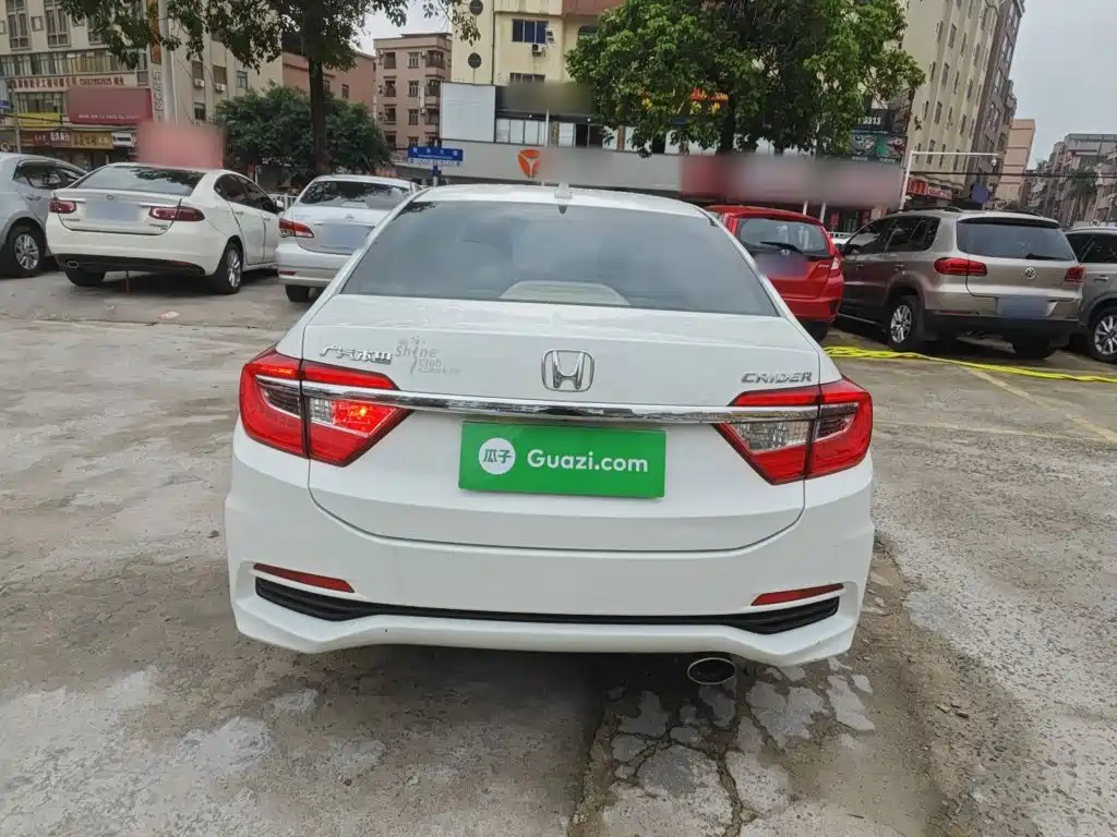 Crider 1.8 L Auto Comfort