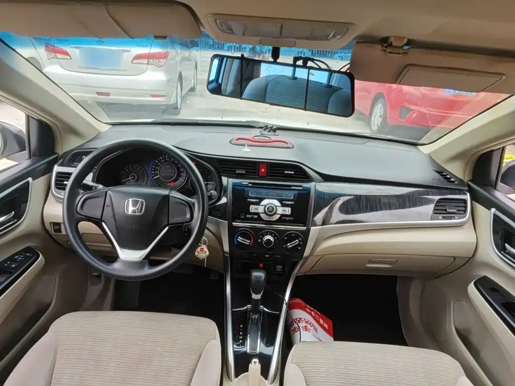 Crider 1.8 L Auto Comfort