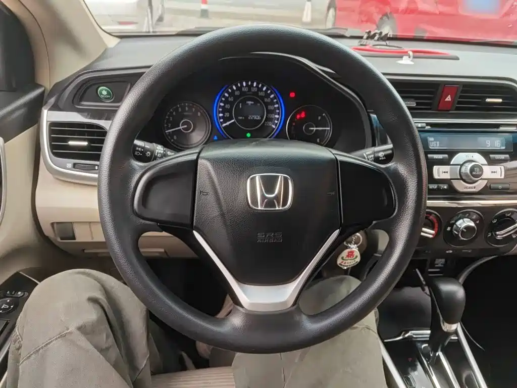Crider 1.8 L Auto Comfort