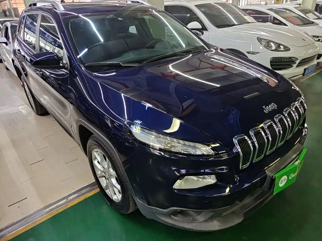 Cherokee 2.4 L Leading Intelligent