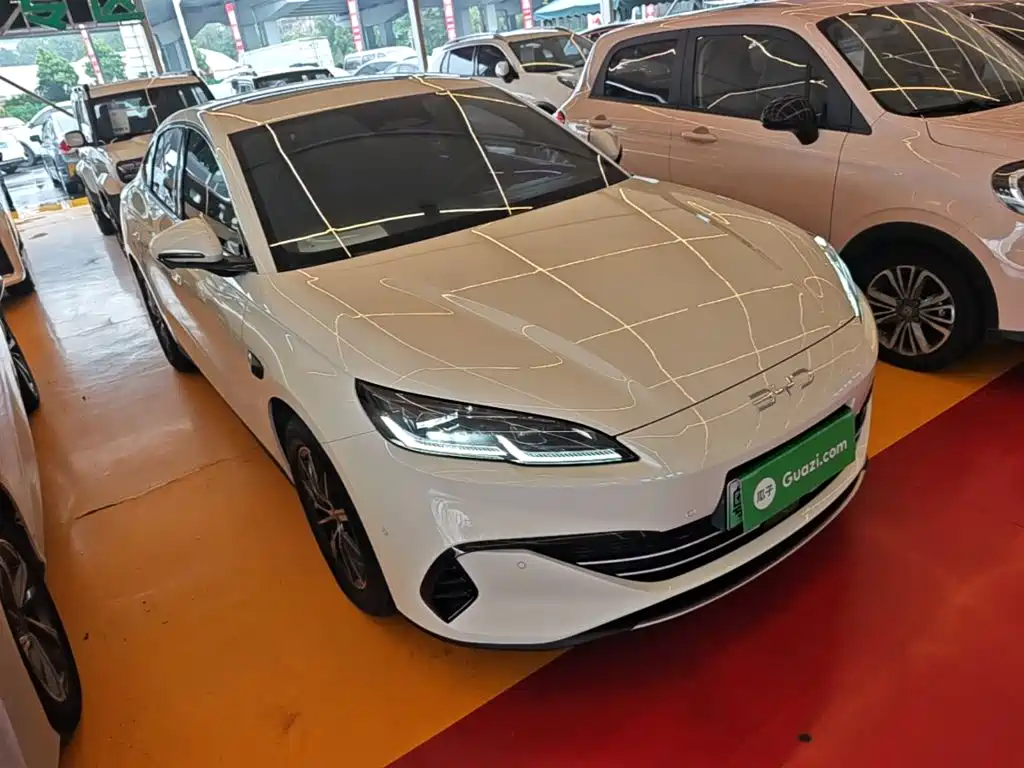 Seal 06 DM-i Smart Drive 120 KM Honored