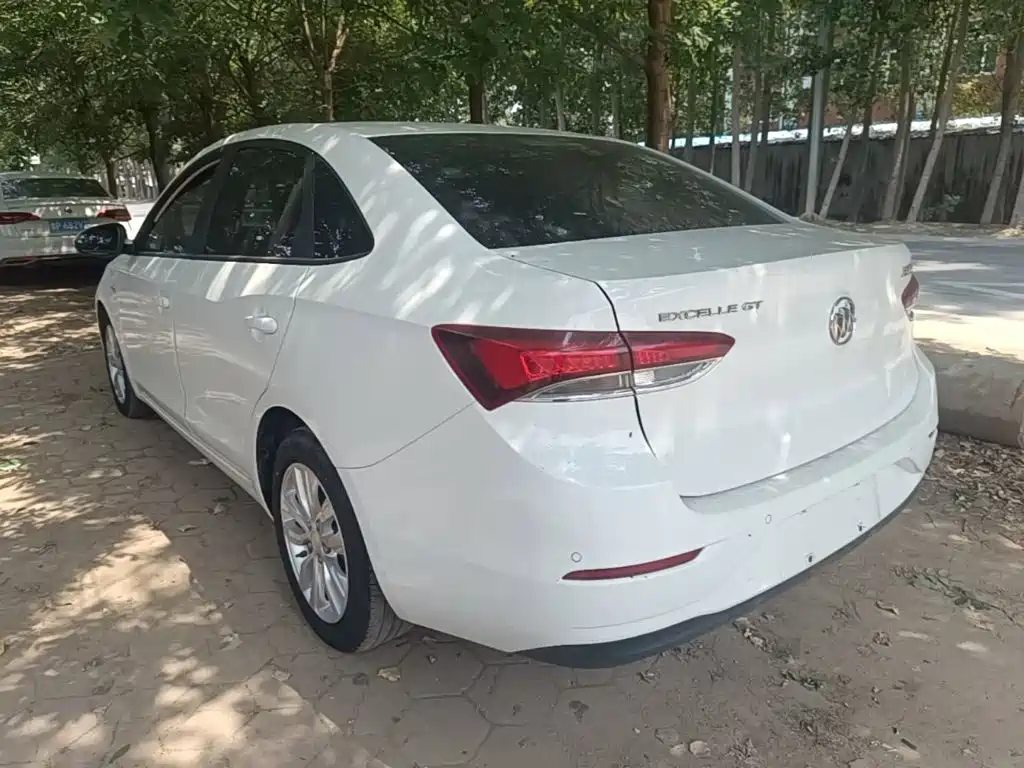 Excelle GT Facelift Exemplary 1.5 L Auto Elite