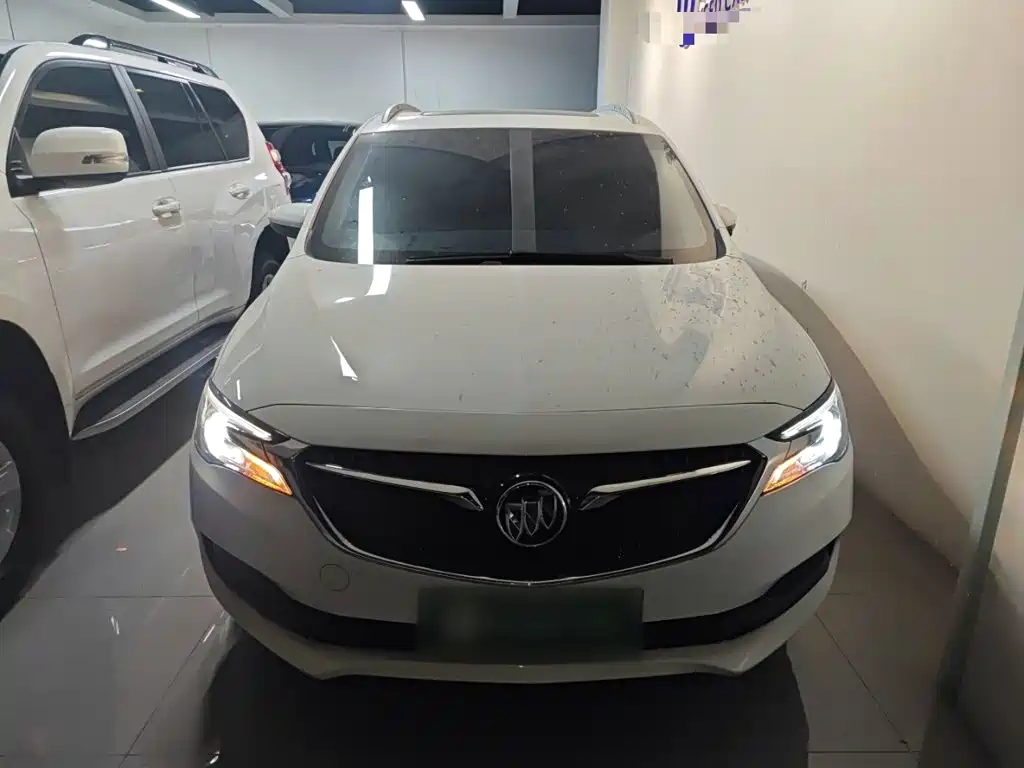 Buick GL6 323 T Light Hybrid Connected Luxury