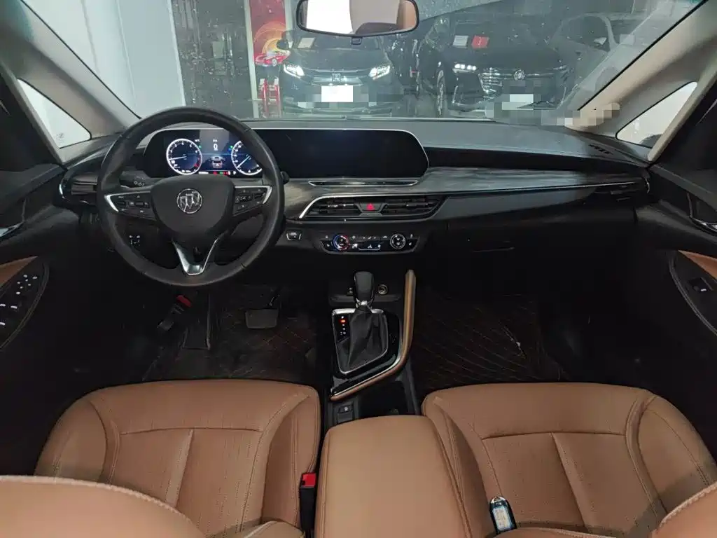 Buick GL6 323 T Light Hybrid Connected Luxury