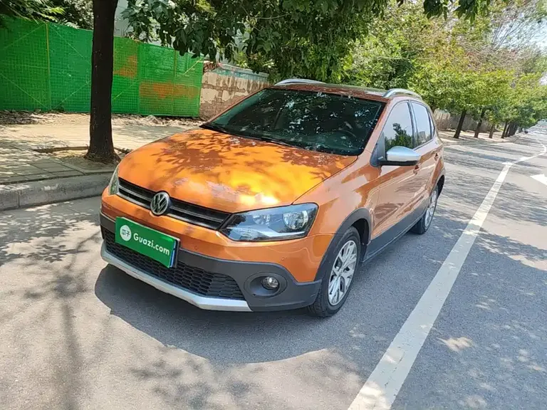 Volkswagen Polo 1.6 L Cross Polo Auto