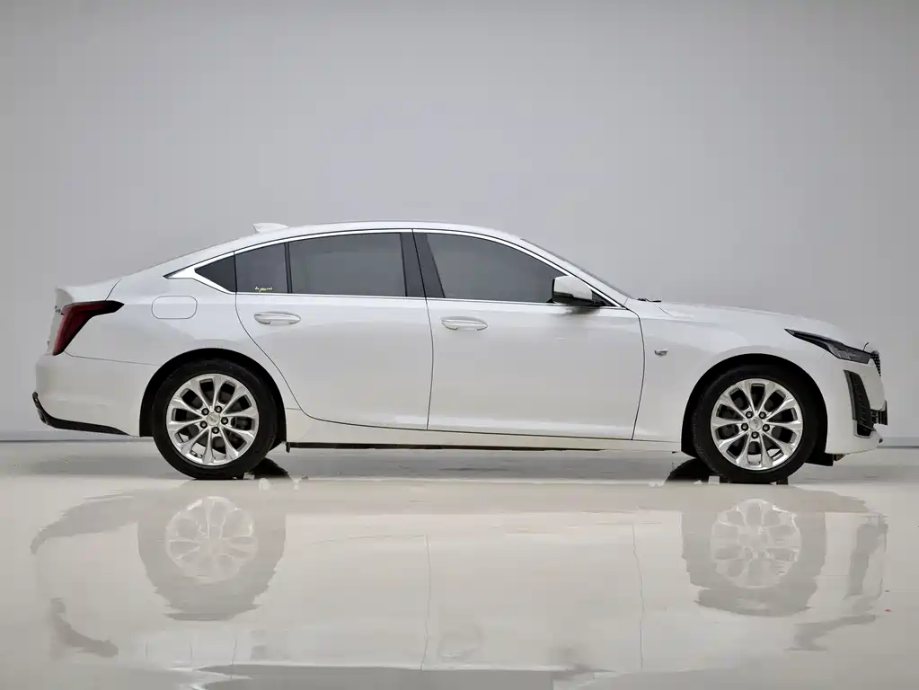 Cadillac CT5 28 T Luxury