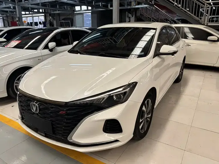 Changan Eado PLUS Blue Whale NE 1.4 T GDI DCT Distinguished