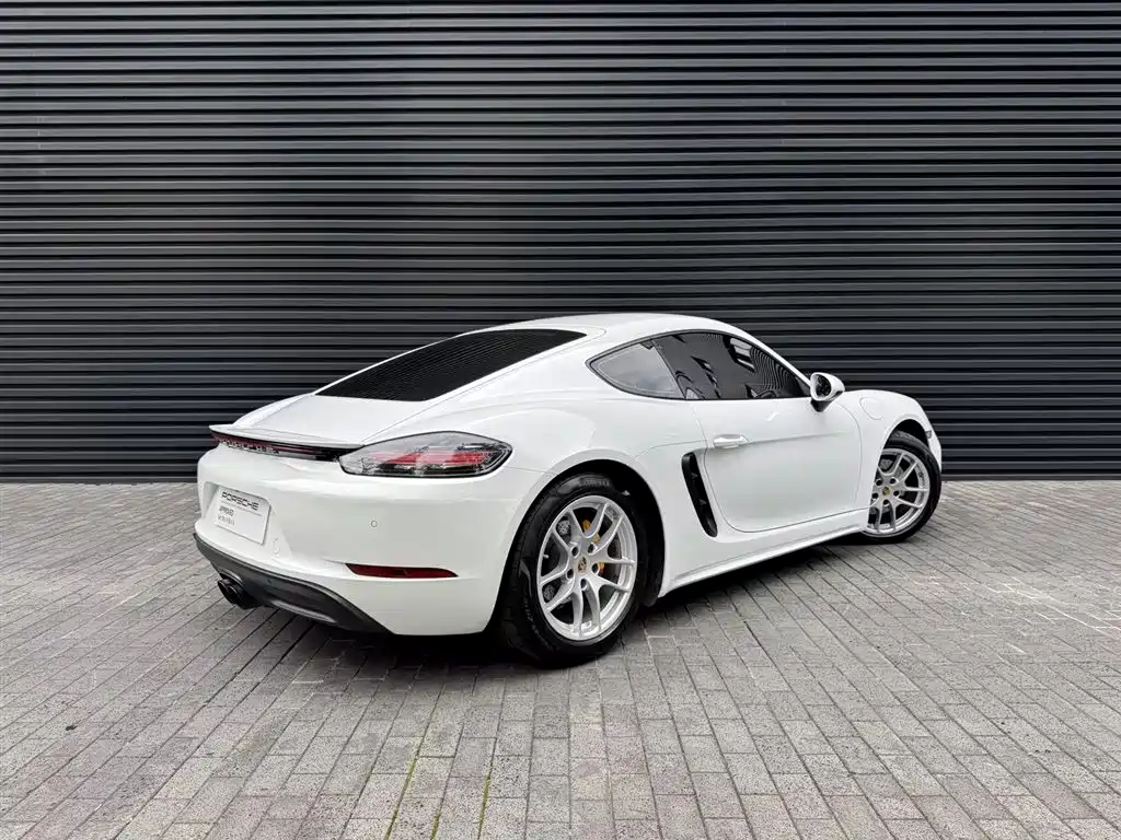 Porsche 718 Cayman 2.0 T