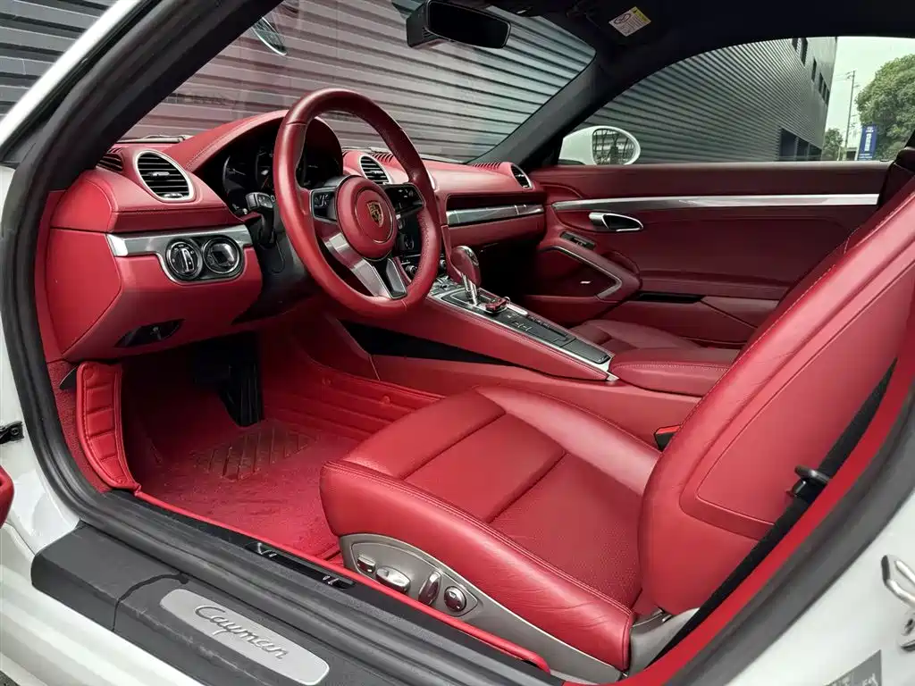 Porsche 718 Cayman 2.0 T