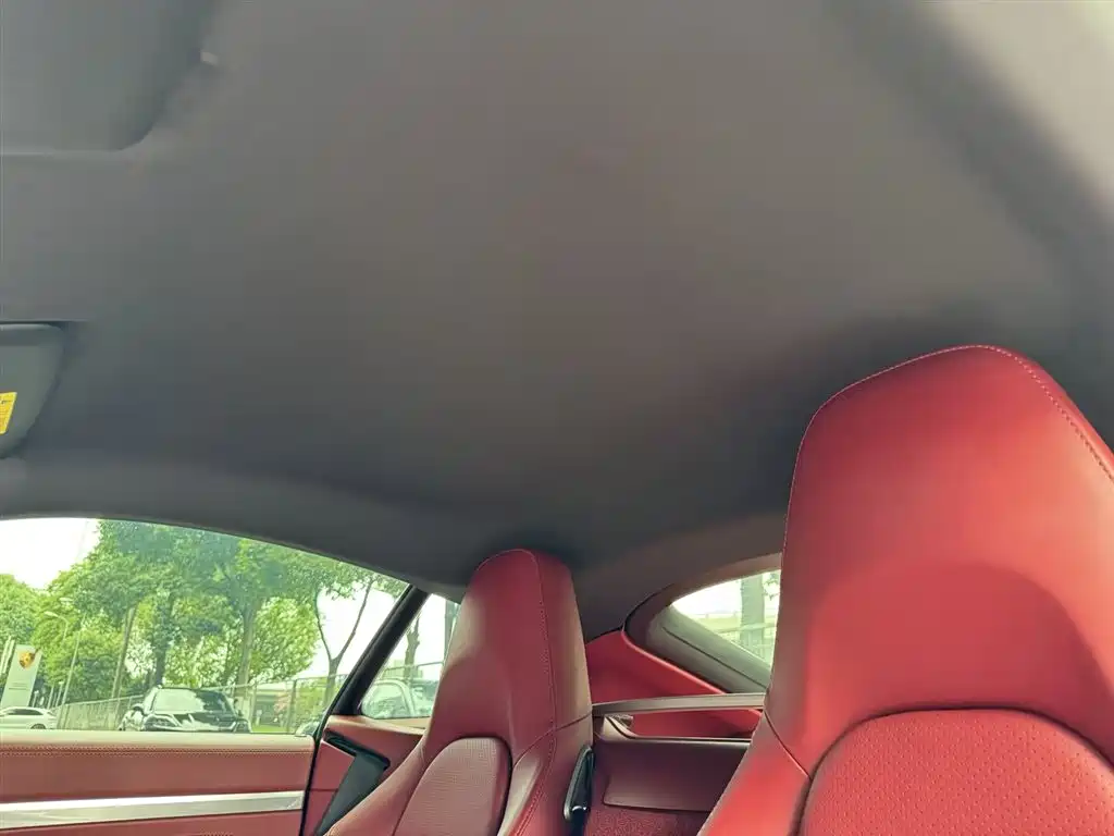 Porsche 718 Cayman 2.0 T