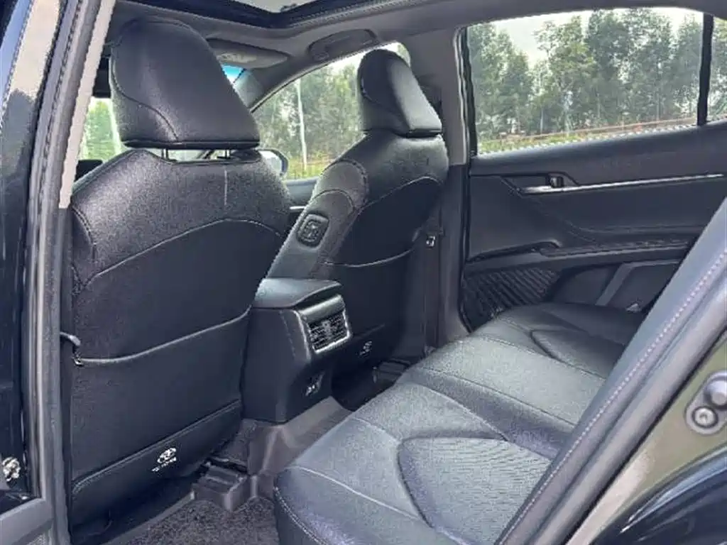 Camry 2.5 G Luxury