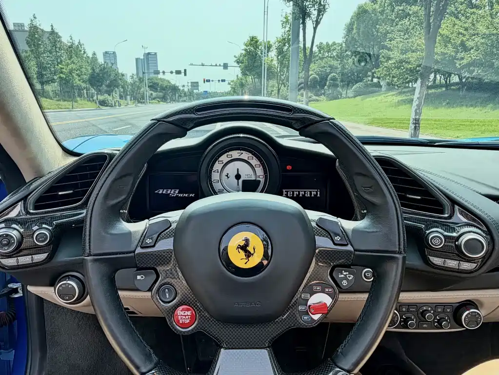 Ferrari 488 488 Spider