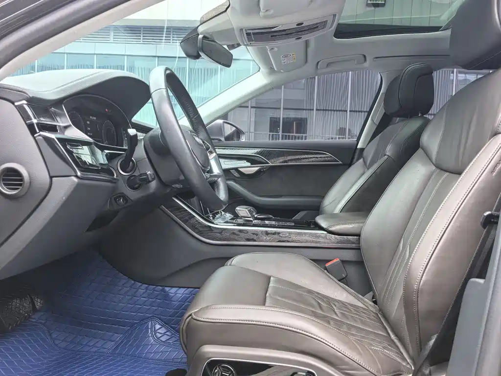 Audi A8 Facelift Plus A8 L 50 TFSI quattro Comfort